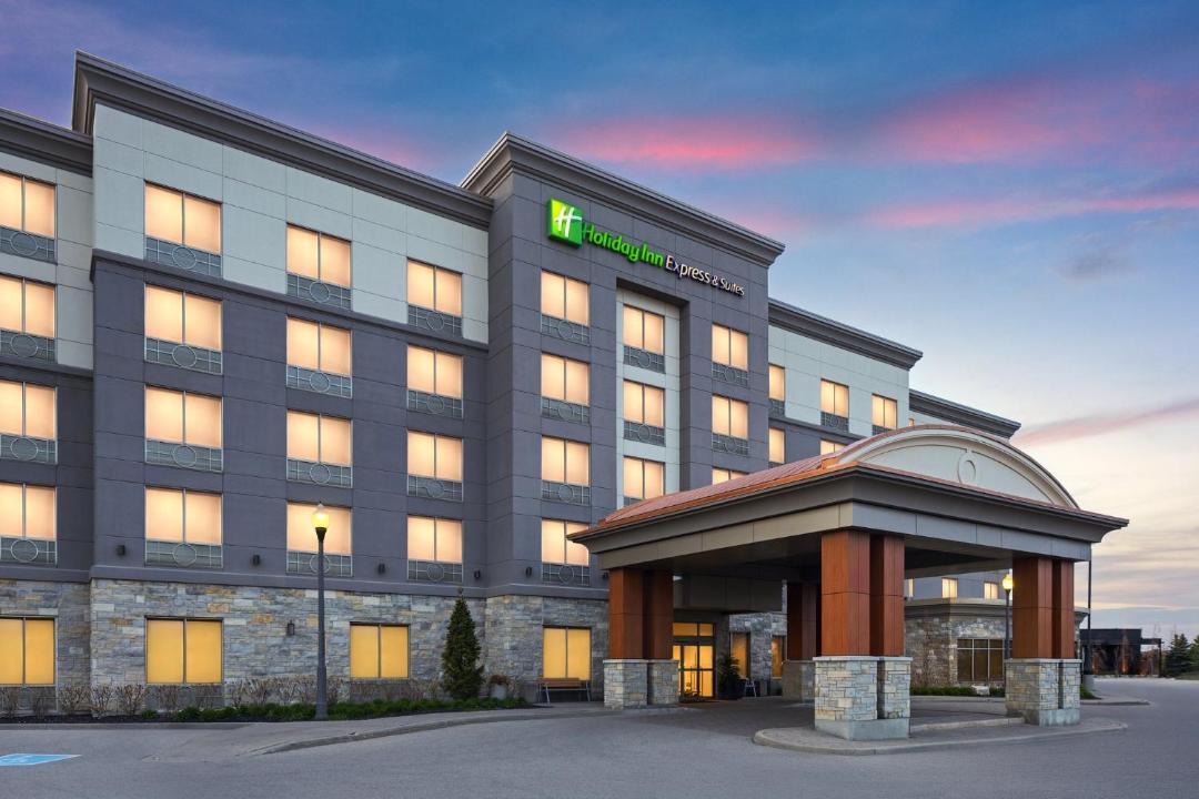 Vaughan Hotel | Holiday Inn Express & Suites Vaughan-Southwest by IHG