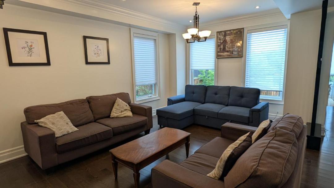 Brampton Villa | Getaway for Weddings, Gatherings & Group Stays- Perfect Place for Celebration