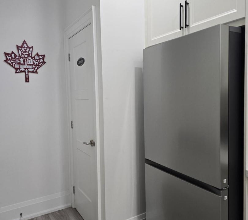 Birch Cliff Heights Apartment | Private one bedroom suite