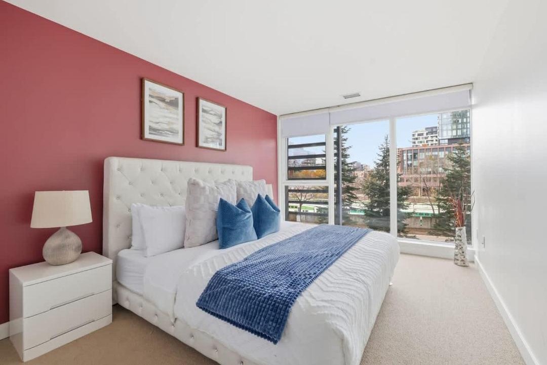 CityPlace Apartment | Luxurious 4BR Oasis Walk to CN Tower Entertainment