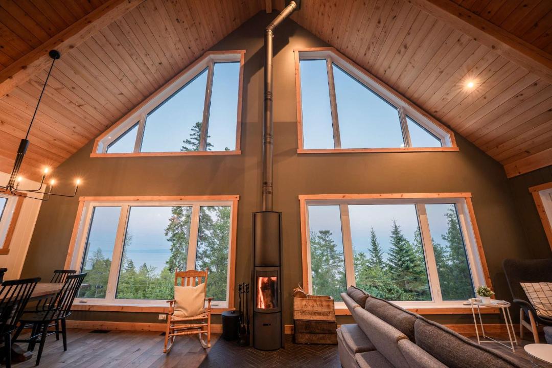 Petite-Riviere-Saint-Francois Ski Chalet | Shack Saison - St-Lauwrence River