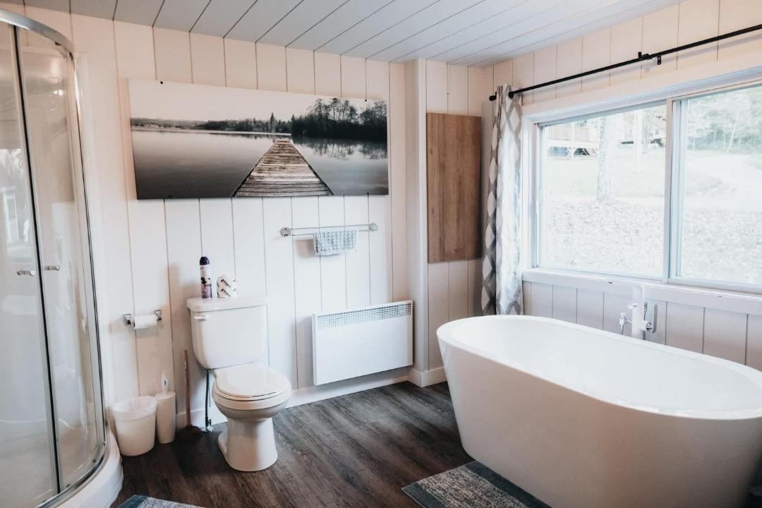Frampton Ski Chalet | River & Miller Zoo - Louna-Nuage Shack