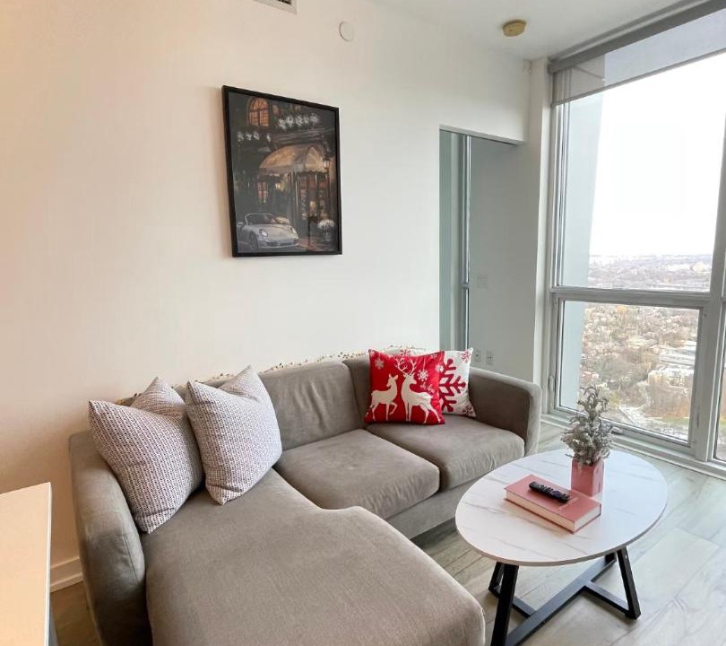 Unionville Apartment | Pine Breeze