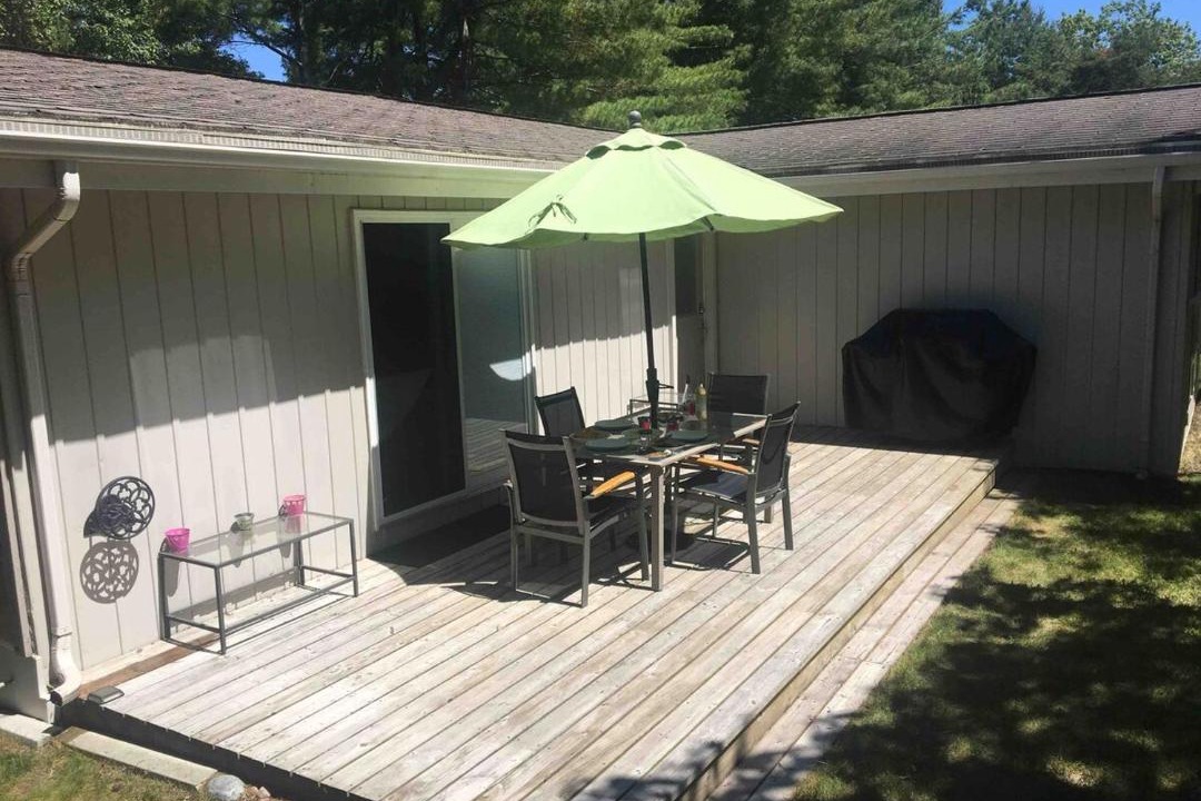 Tiny House | Georgian Bay Waterfront Cottage w Private Beach