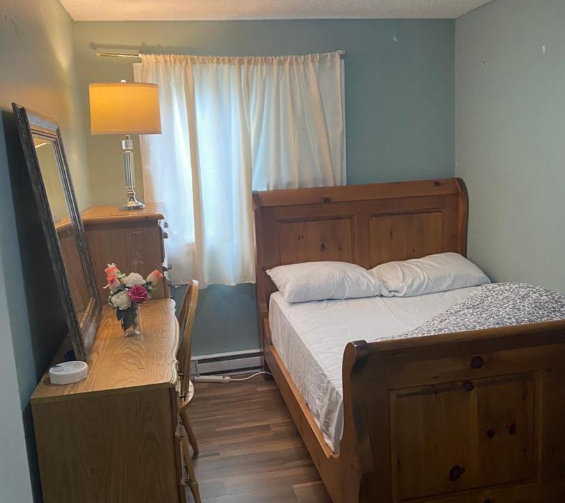 Bramalea House | Quiet and Private Room