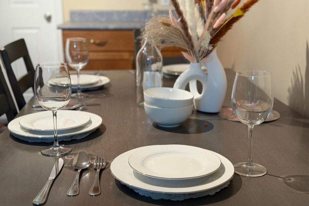 Waverly Beach Apartment | Cozy Private Basement Apartment in Fort Erie