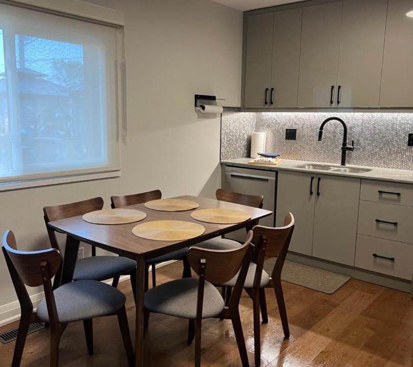 Wasaga Beach Apartment | Adrian's Suites 2 Bedroom FamilySuite