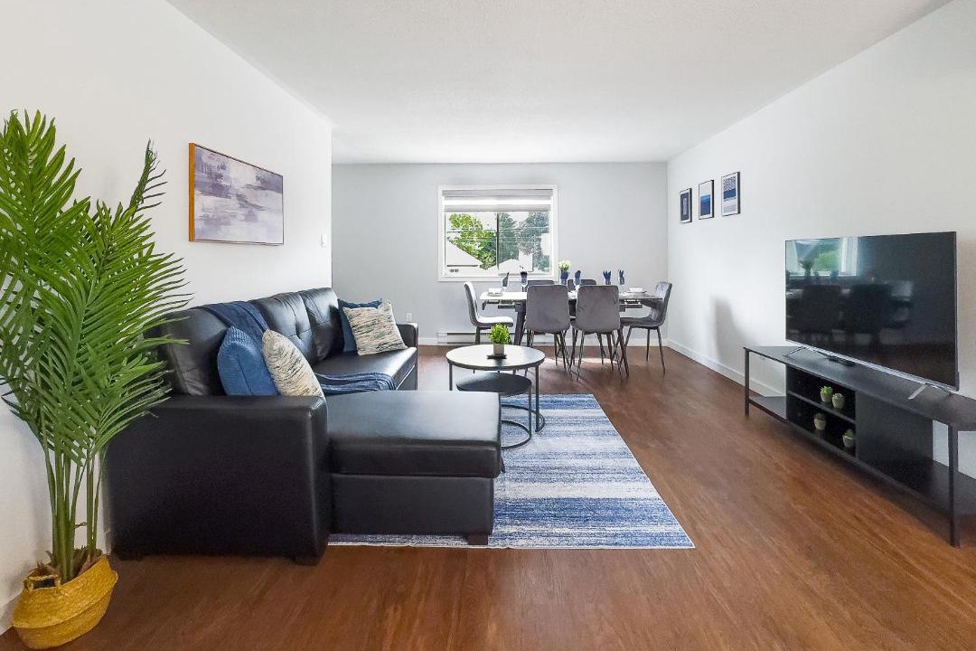Bobcaygeon Apartment | Pet-Friendly Large 3-Bedroom - Bobcaygeon