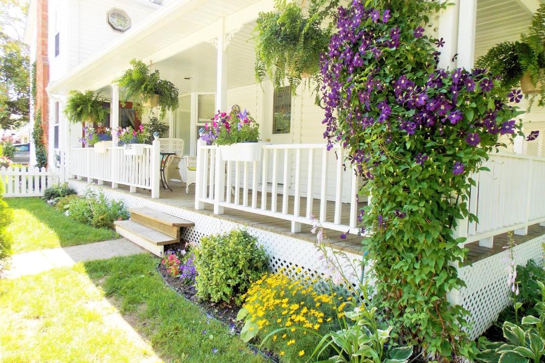 Historic Old Town Bed & Breakfast | Finlay House Bed and Breakfast Niagara-on-the-Lake