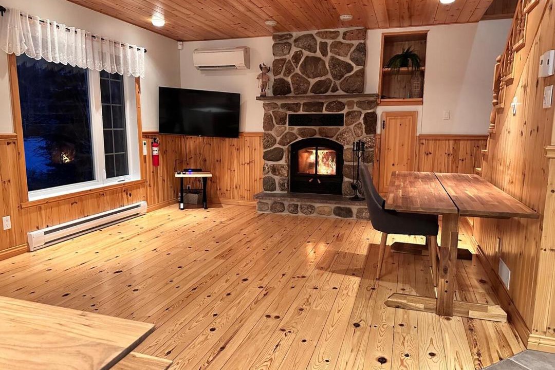 Saint Zenon Ski Chalet | Le Grand Boisé