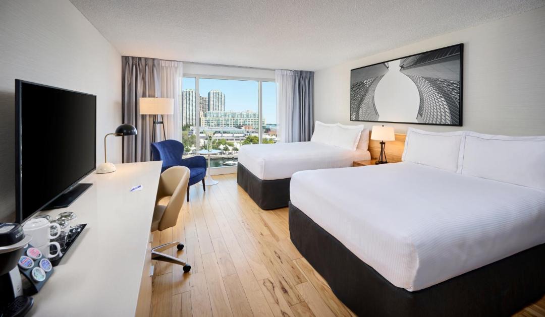 Central Waterfront Hotel | Radisson Blu Toronto Downtown