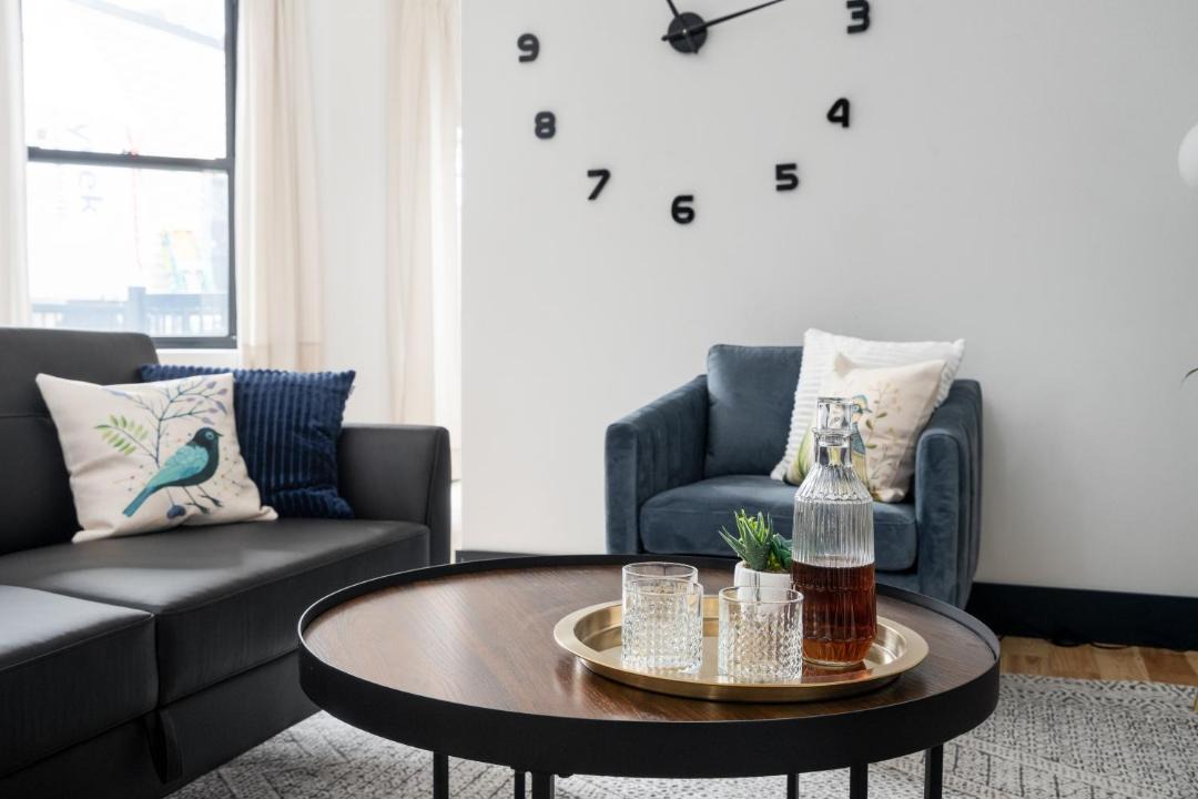 Mile End Apartment | Les Residences Saint Laurent- Parc Mont Royal