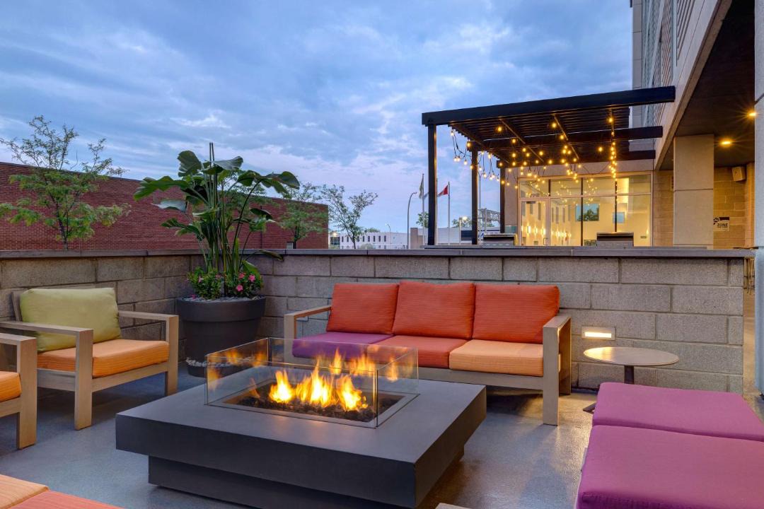 Dorval Hotel | Home2 Suites By Hilton Montreal Dorval