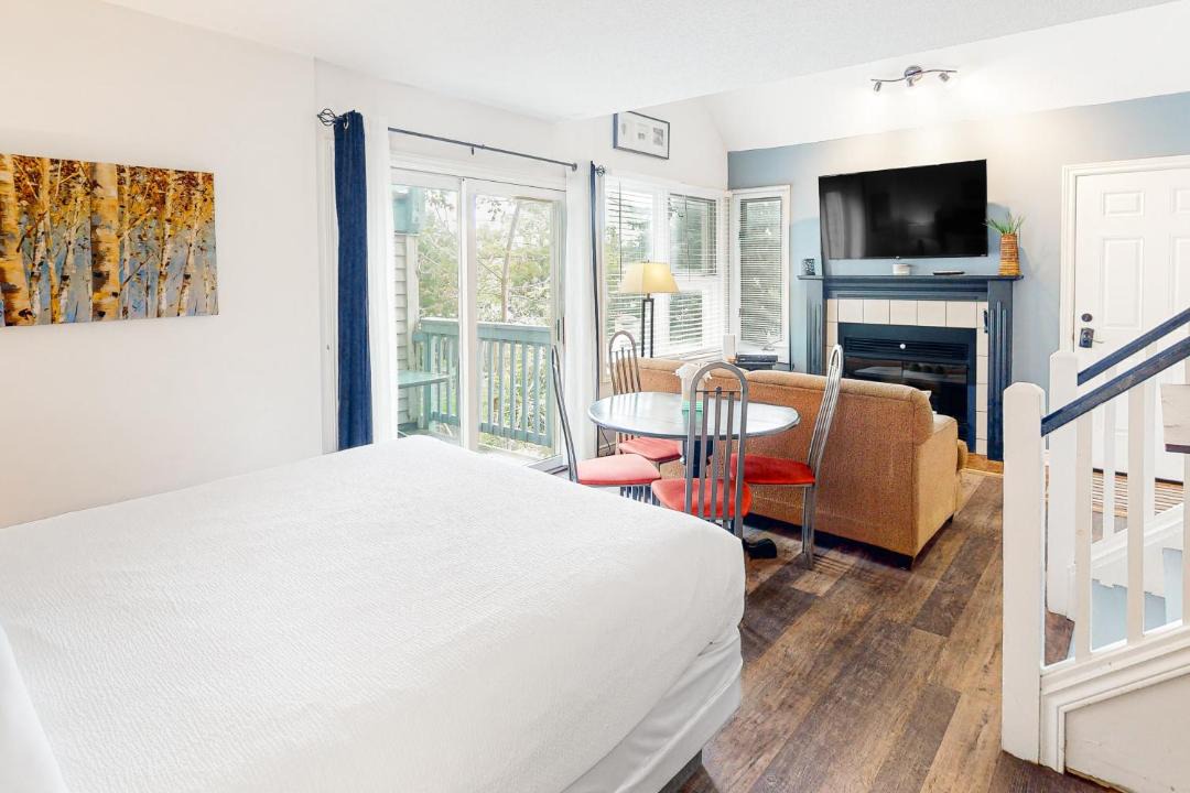 Craigleith Hotel | Condo 416 at North Creek Resort