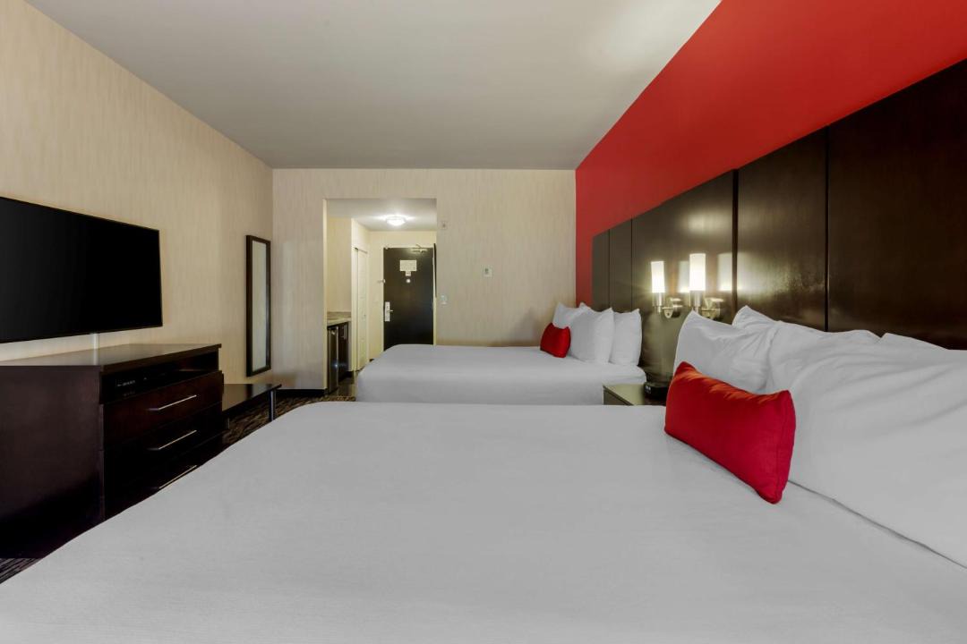 Hamilton Hotel | C Hotel by Carmen's, BW Premier Collection