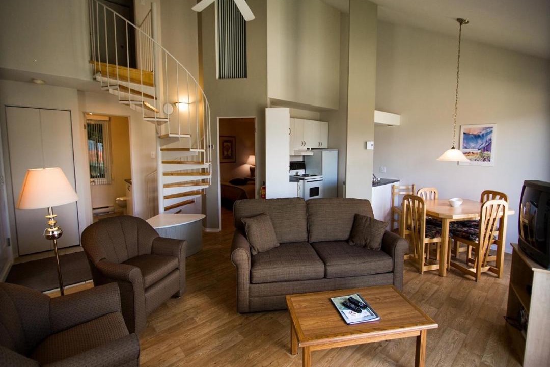 L'Anse-Saint-Jean Ski Chalet | Chalets Condos sur le Fjord