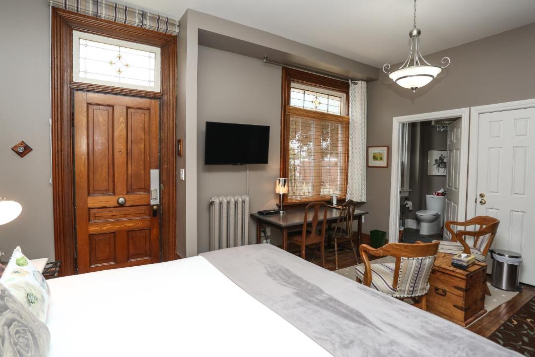 Markdale Bed & Breakfast | Danby House