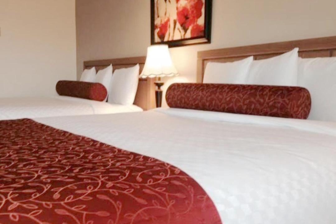 Magog Hotel | Auberge du Grand Lac