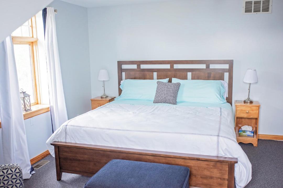 Sharbot Lake Bed & Breakfast | Rock Hill Bed & Breakfast