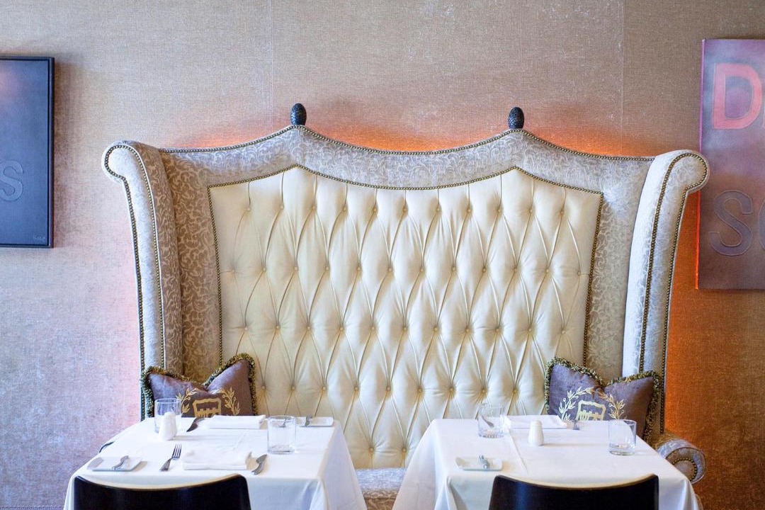 Bloor-Yorkville Hotel | Windsor Arms Hotel