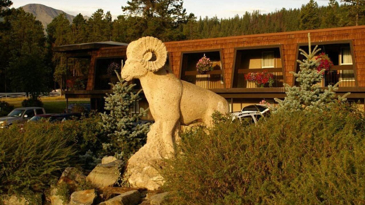 Photo of Buildings in Jasper