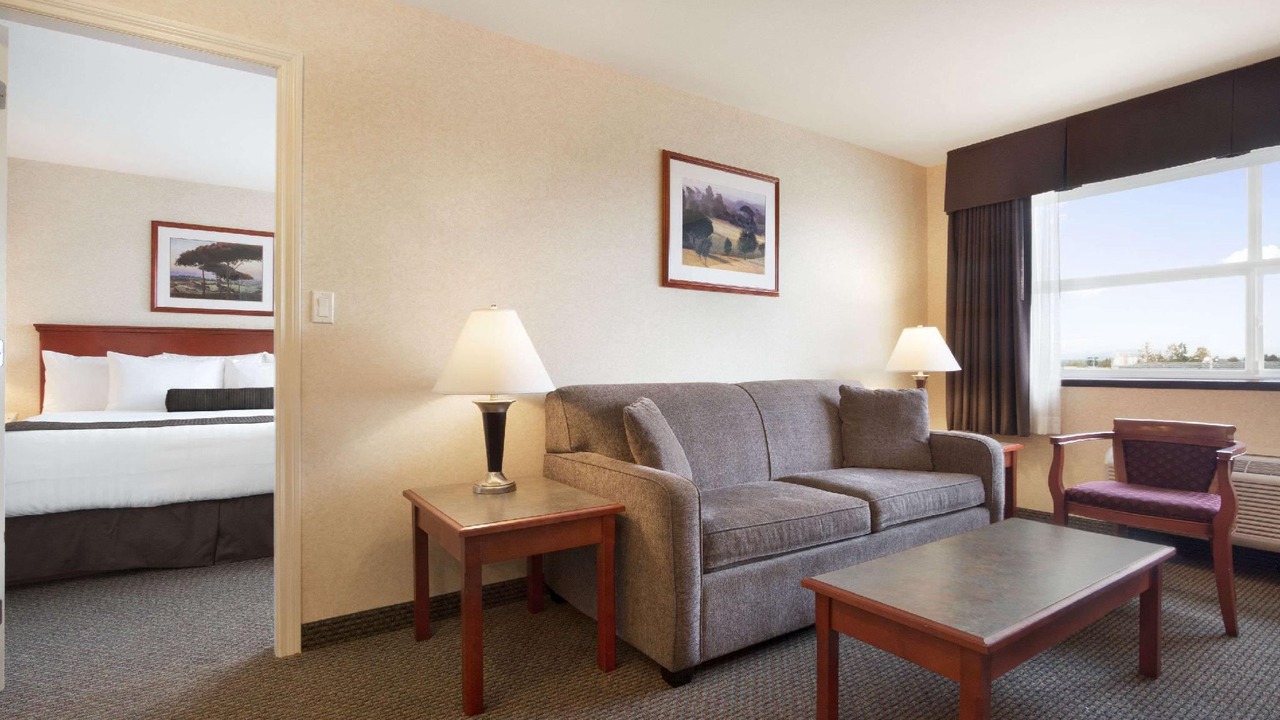 Photo of Livingroom in Langley