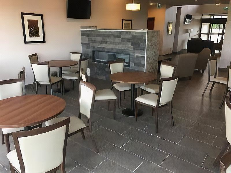Photo of Livingroom in Leduc