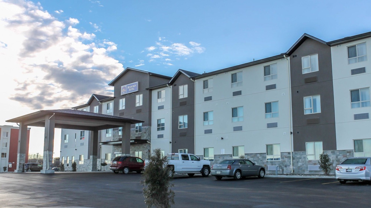 Photo of Buildings in Moosomin