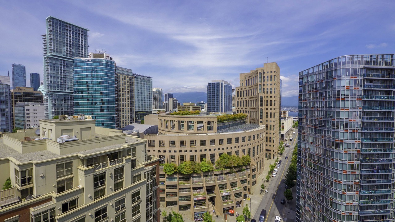 Photo of Buildings in Yaletown