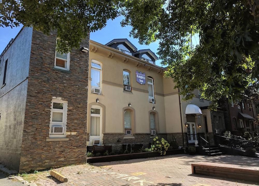 Photo of Buildings in Garden District