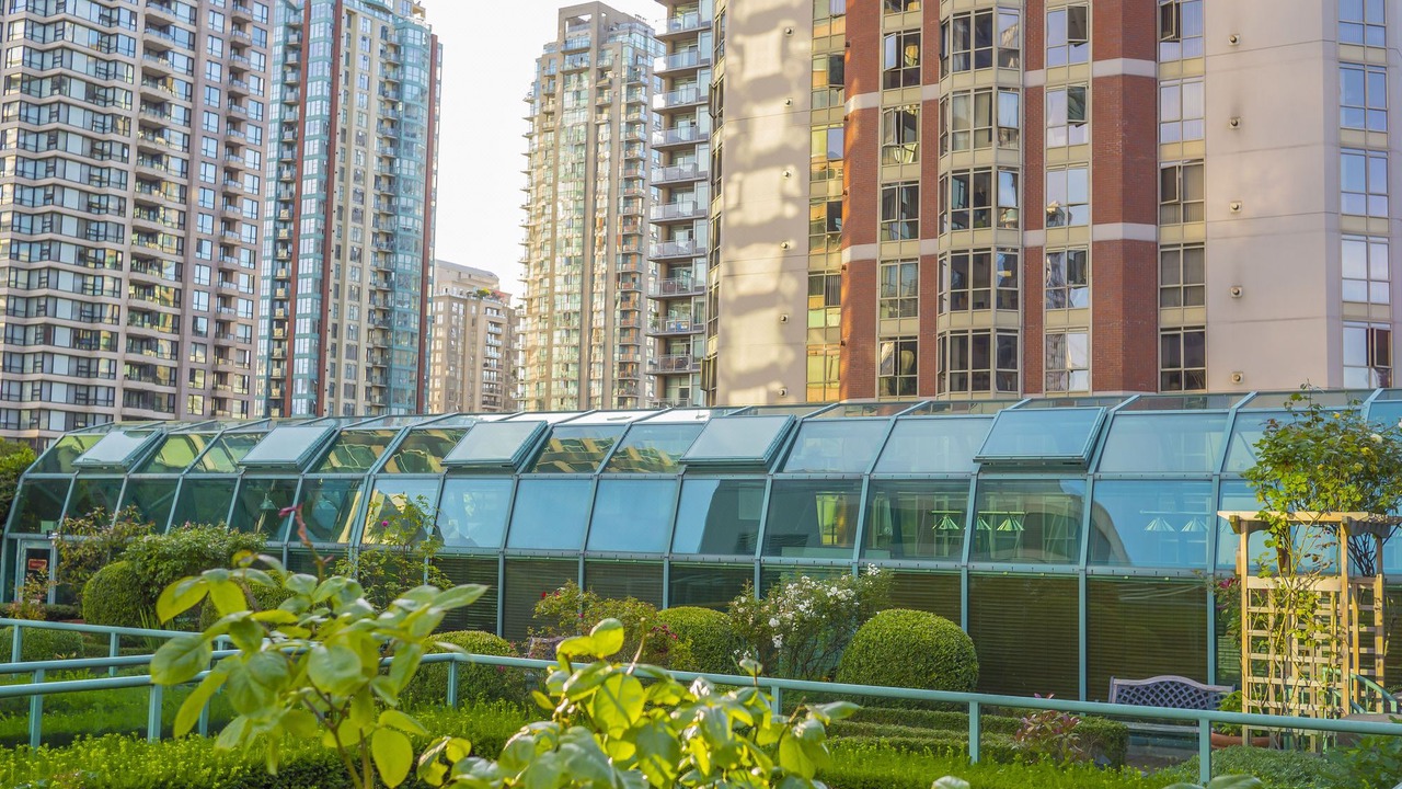 Photo of Buildings in Yaletown