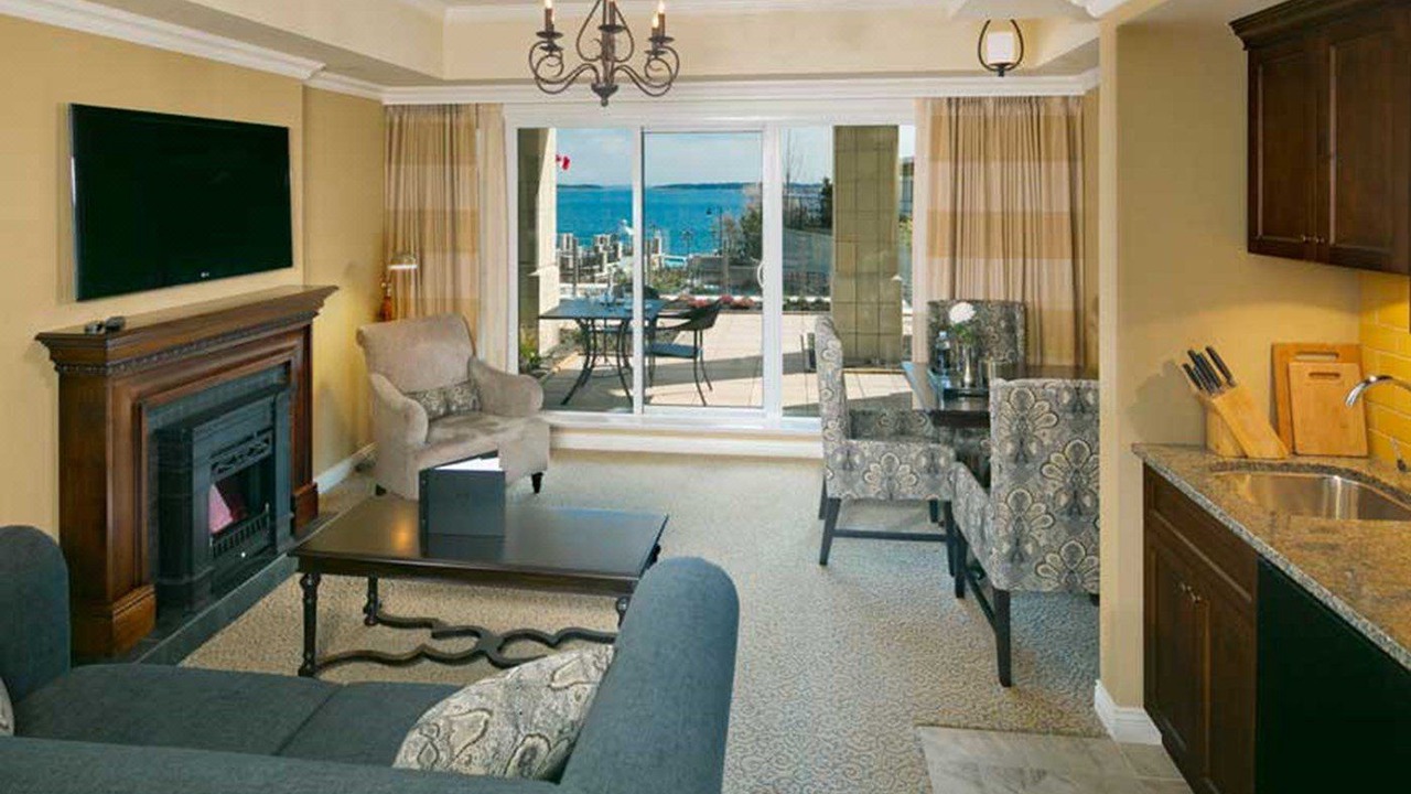 Photo of Livingroom in South Oak Bay