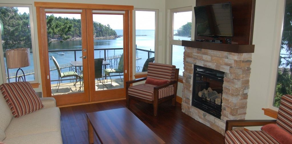 Photo of Livingroom in Mayne Island