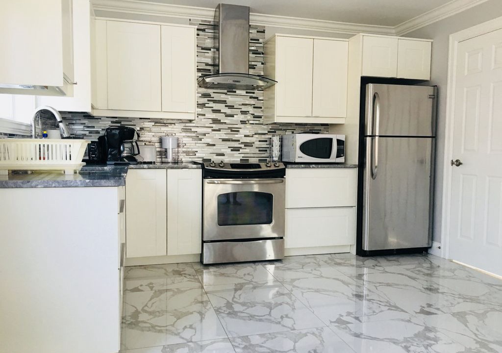 Photo of Kitchen in Renfrew-Collingwood