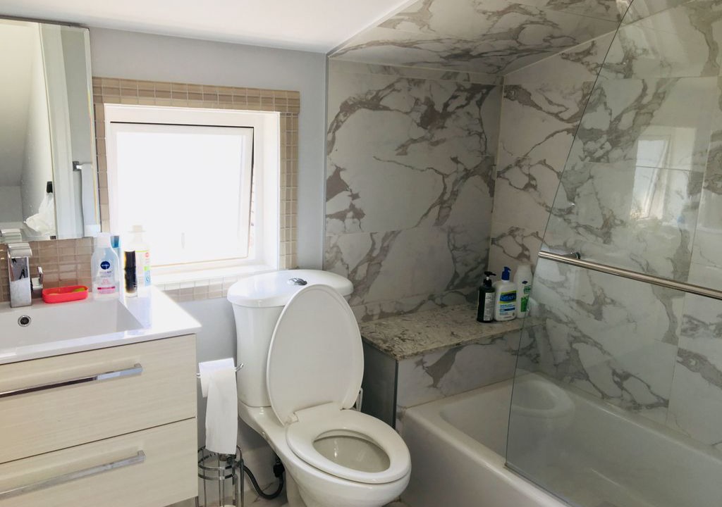 Photo of Bathroom in Renfrew-Collingwood