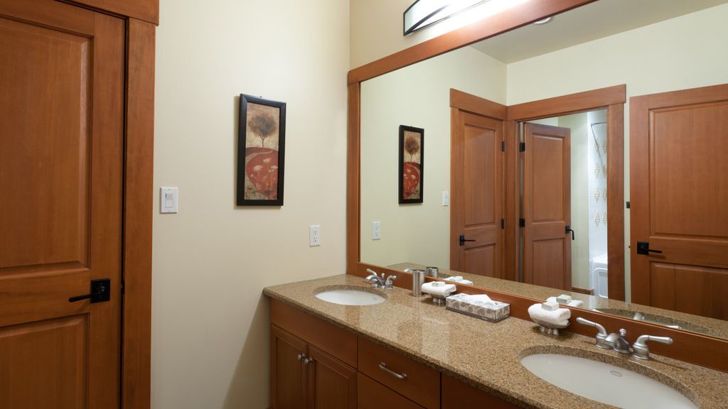 Photo of Bathroom in Nordic Estates