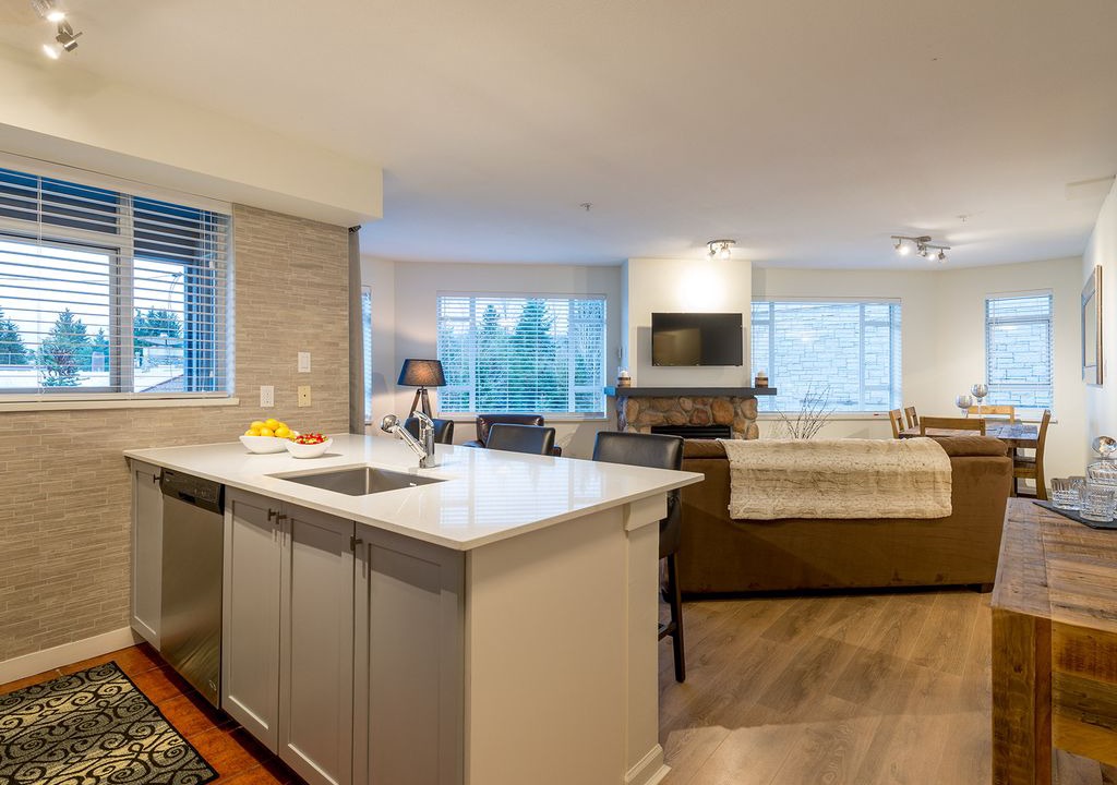 Photo of Livingroom in Whistler Village