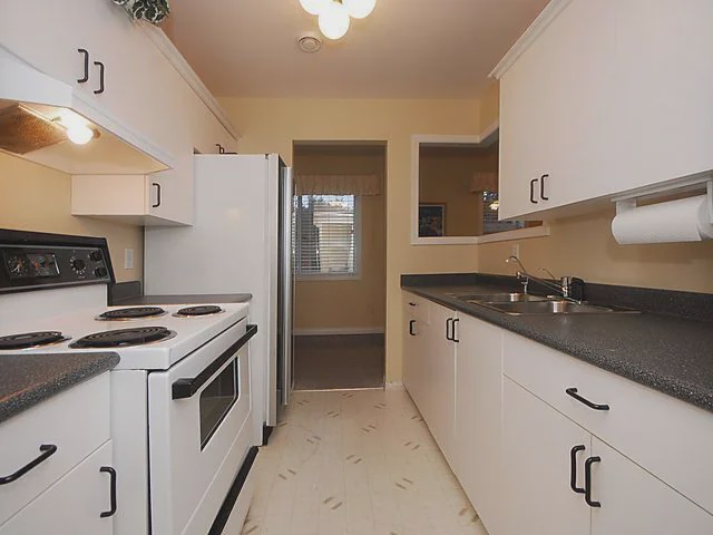 Photo of Kitchen in Cordova Bay