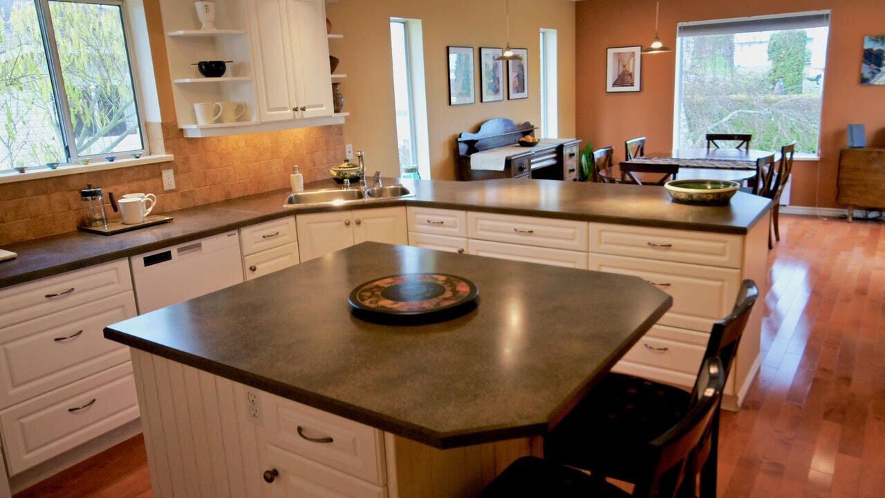 Photo of Kitchen in Saanich West