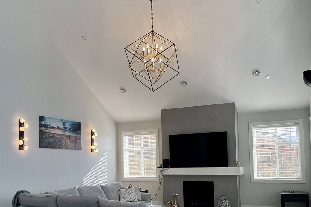 Photo of Livingroom in Okanagan-Similkameen