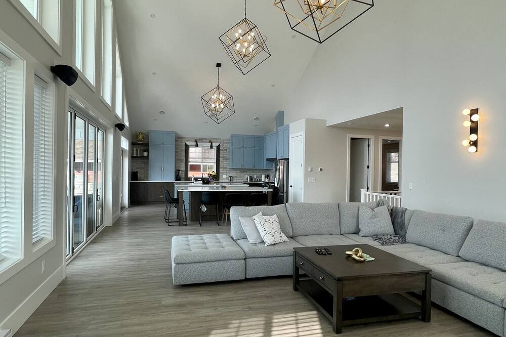 Photo of Livingroom in Okanagan-Similkameen