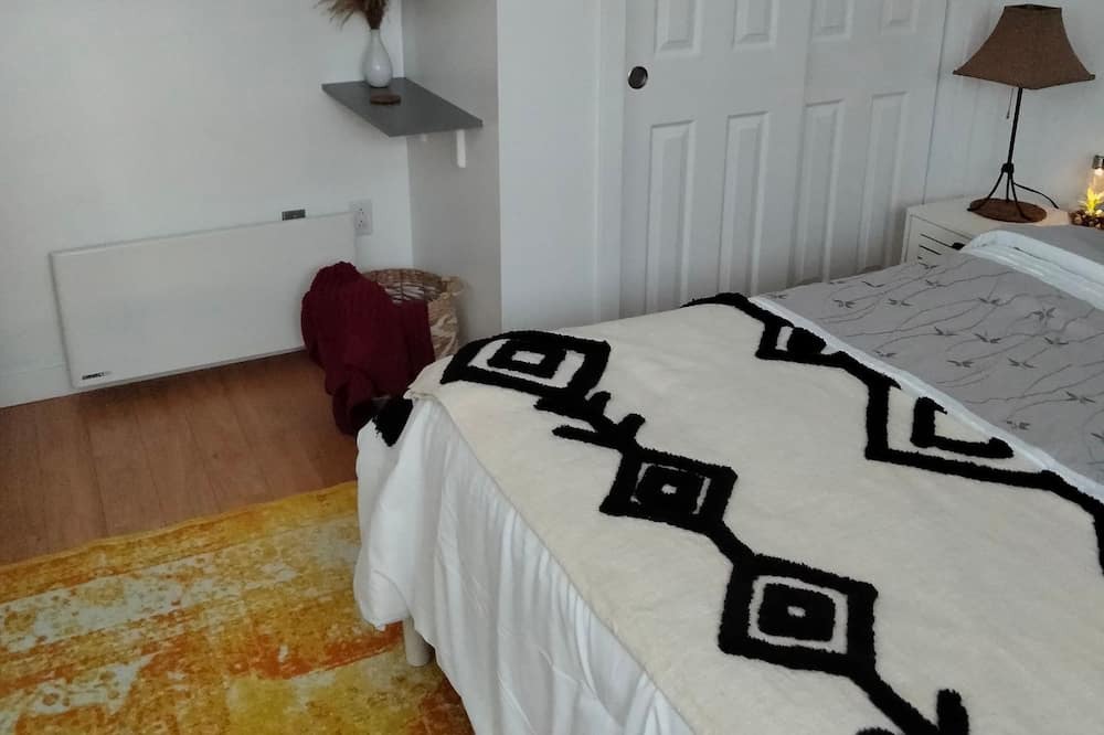 Photo of Bedroom in Saanich West