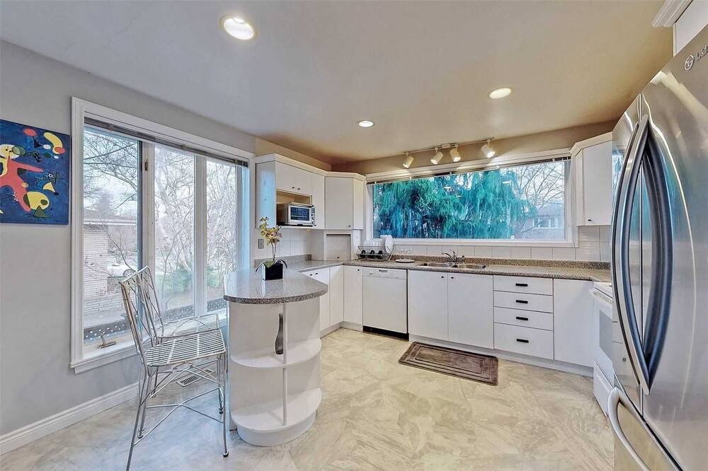 Photo of Kitchen in Bayview Village