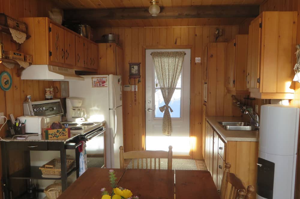 Photo of Kitchen in Saint-Elie-de-Caxton