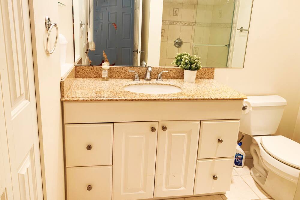 Photo of Bathroom in White Rock
