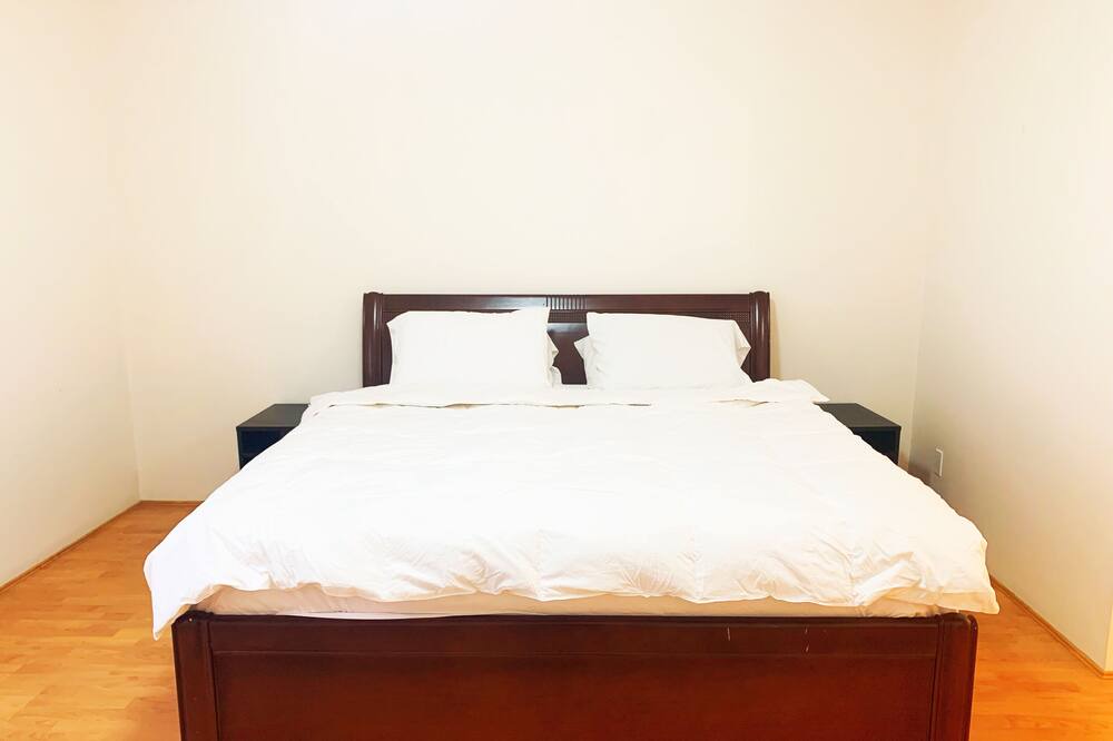 Photo of Bedroom in White Rock