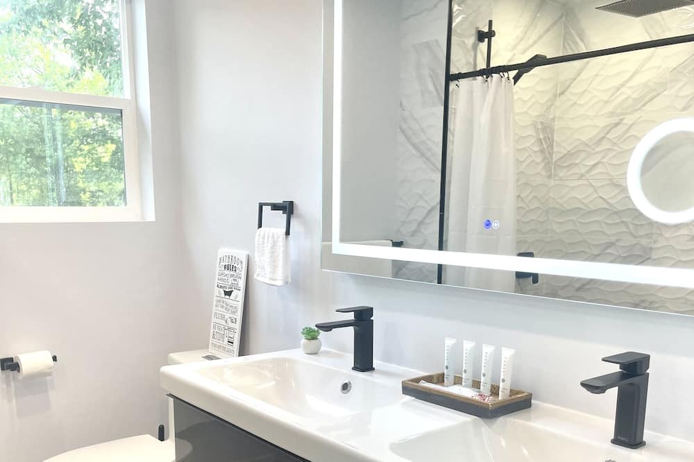 Photo of Bathroom in Orillia