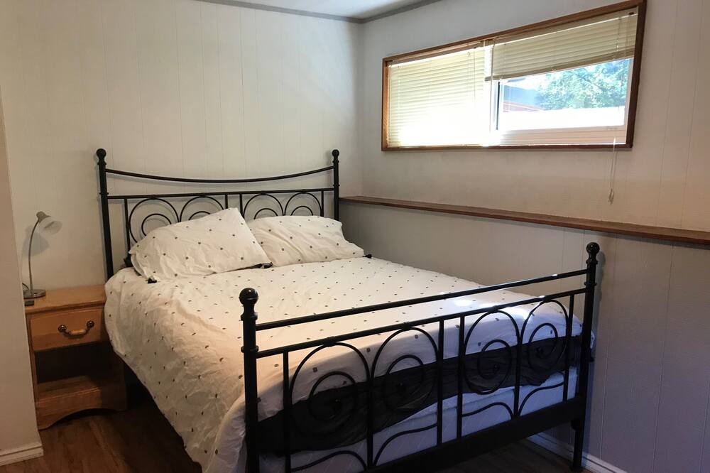 Photo of Bedroom in Comox
