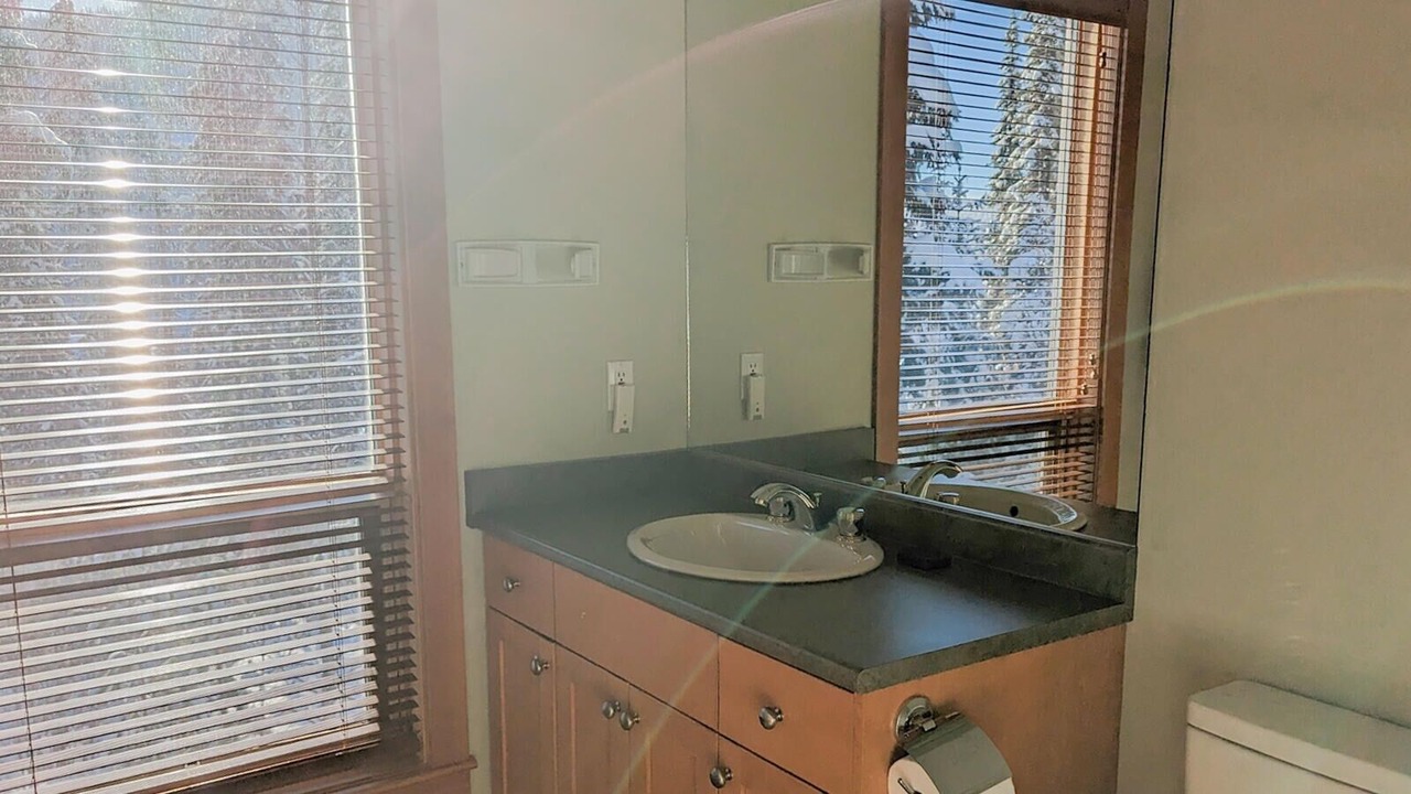 Photo of Bathroom in Sundance Estates