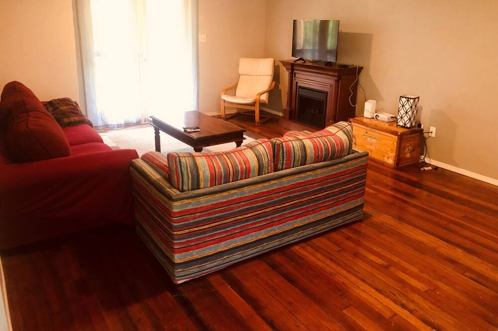 Photo of Livingroom in Regional District of Nanaimo